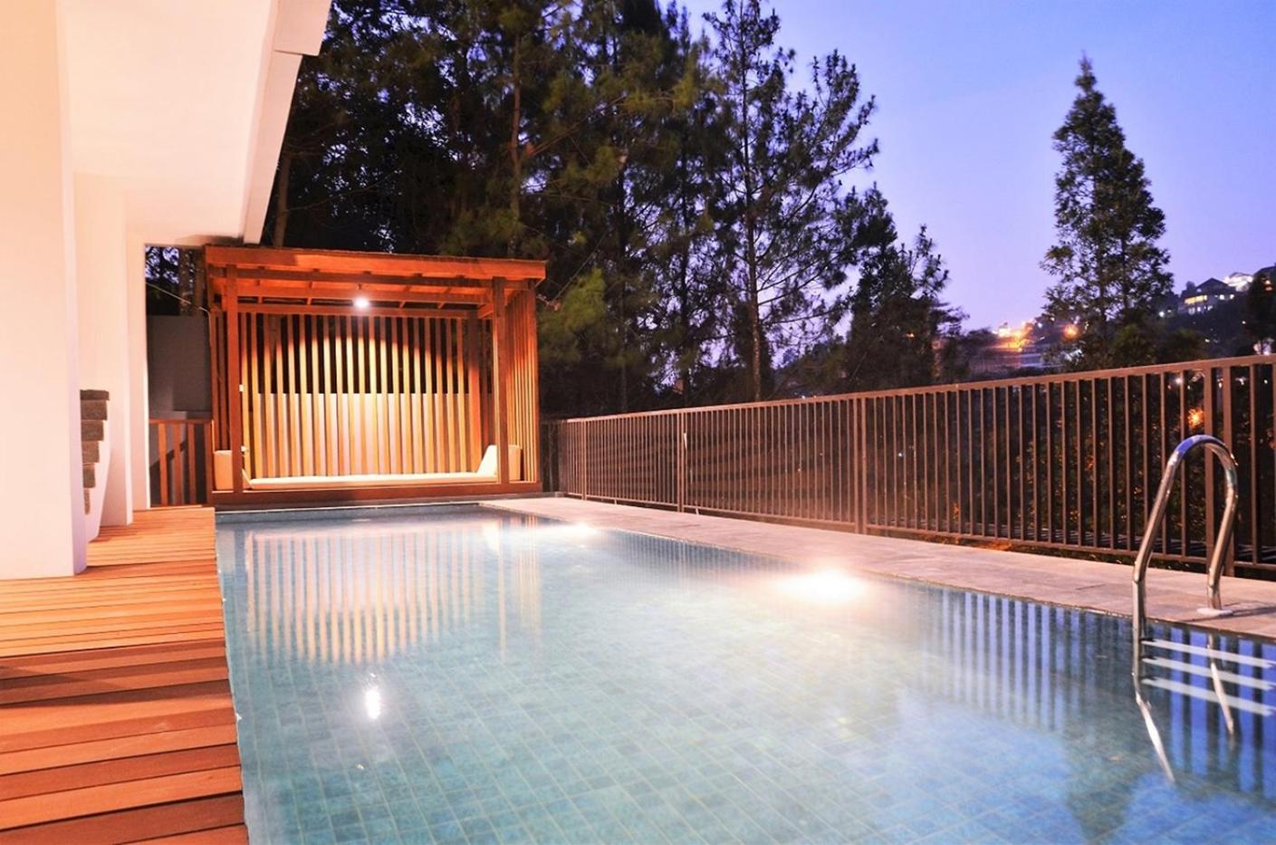 Tulip Hill View Villa 5 Bedrooms With A Private Swimming Pool Bandung Exterior foto